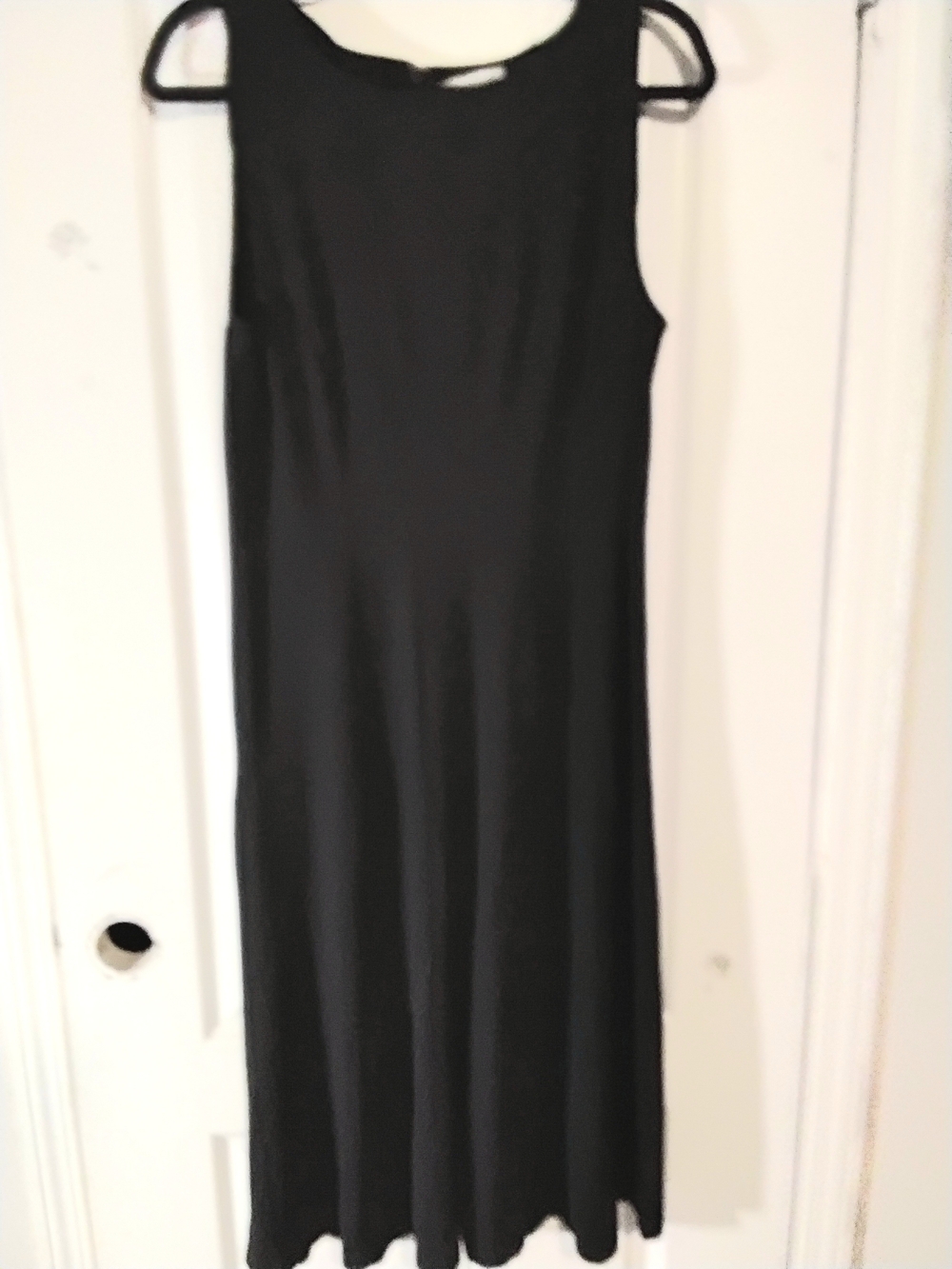 Liz Claiborne Black Sleeveless Midi Dress